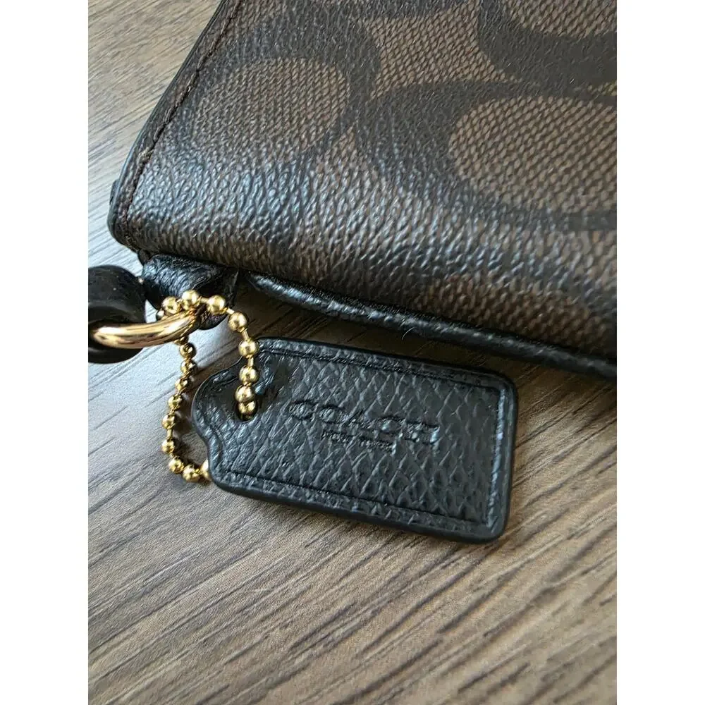 NEW Coach Corner Zip Wristlet in Signature Canvas - Picture 5 of 9